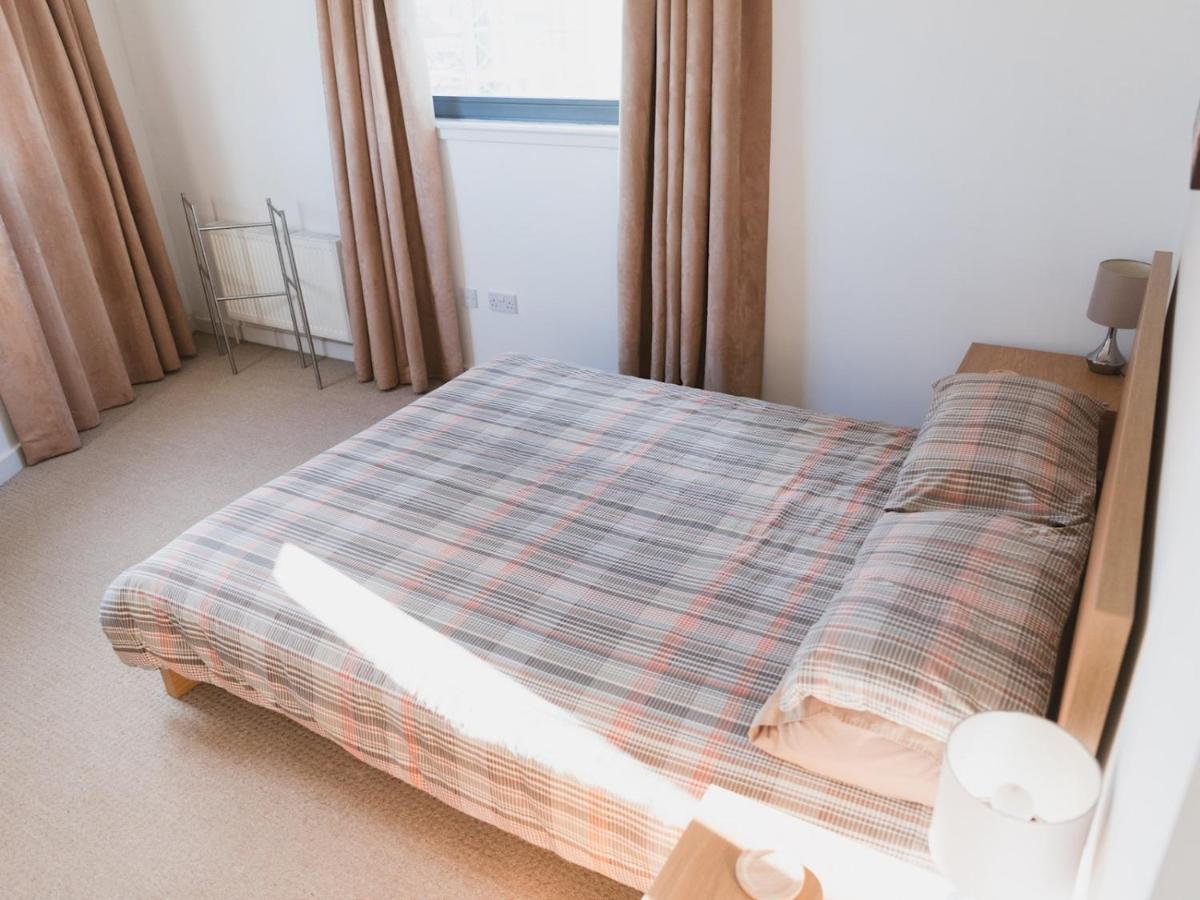 Pass The Keys Lovely 2-Bed Flat Glasgow Harbour Free Parking Esterno foto